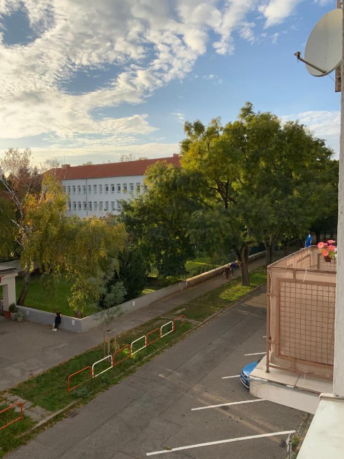 Light Room By Zoom Apartments Bratislava Exterior foto